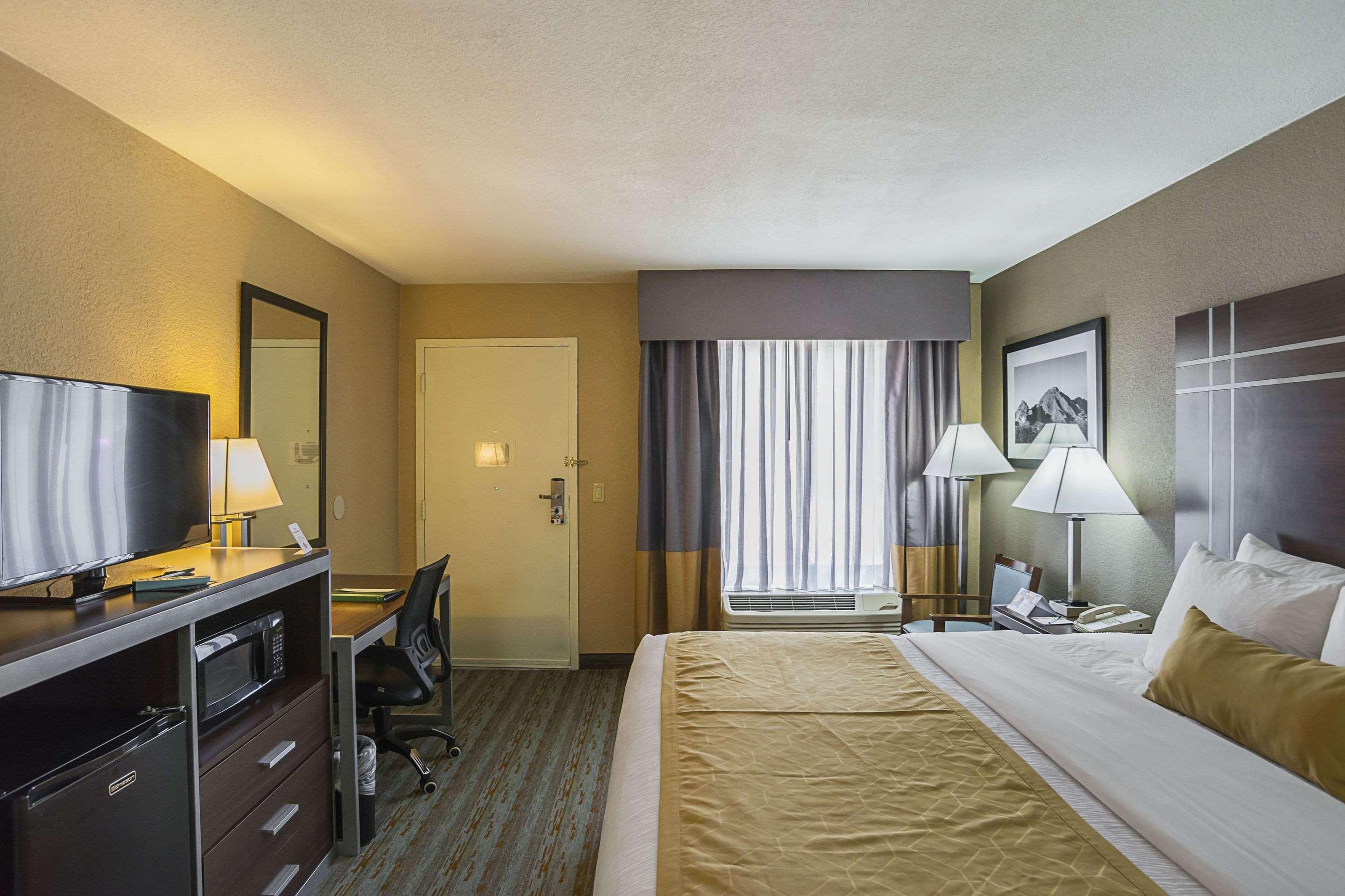 Quality Inn Phoenix North I-17 Exterior foto