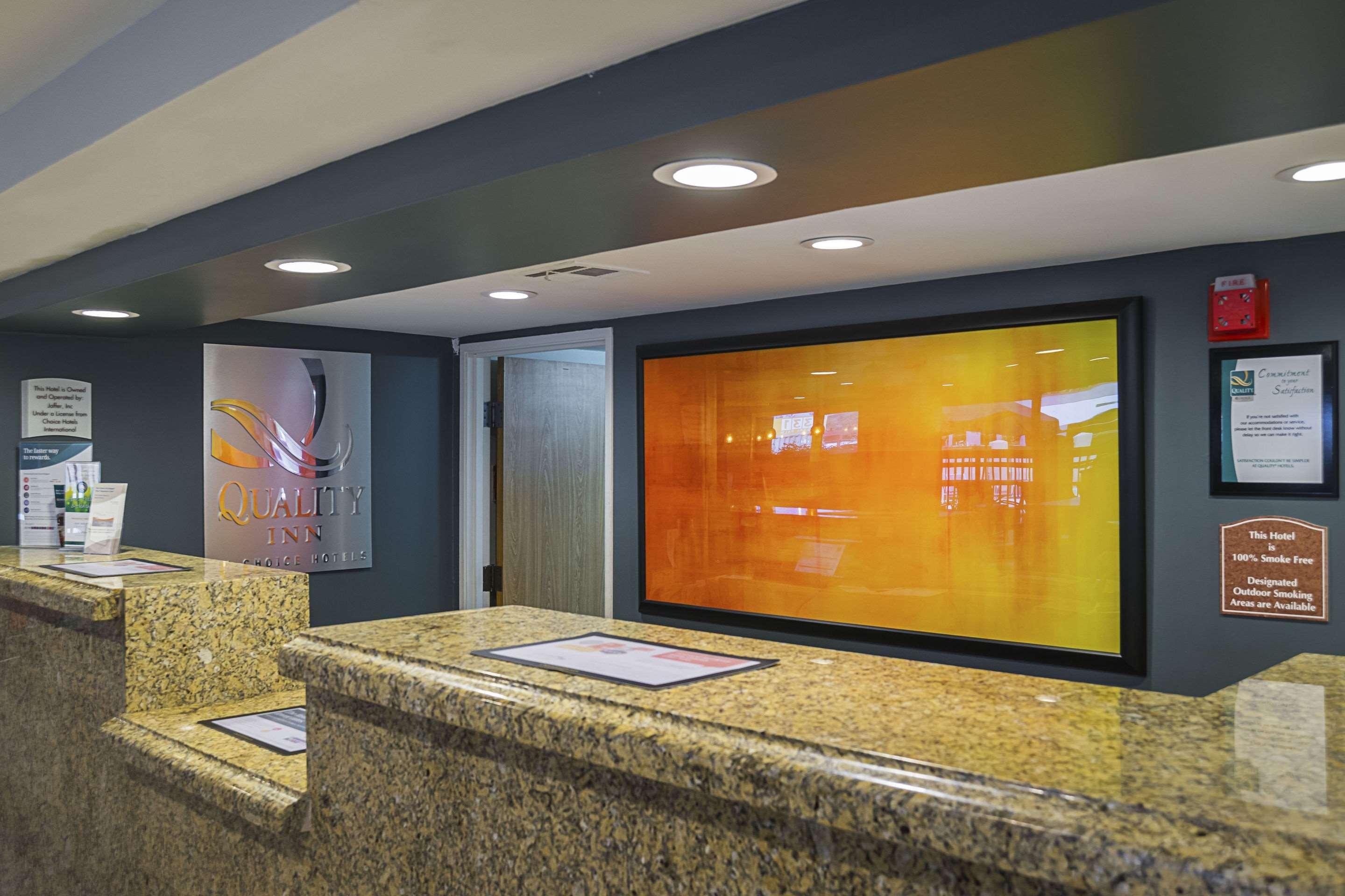 Quality Inn Phoenix North I-17 Exterior foto